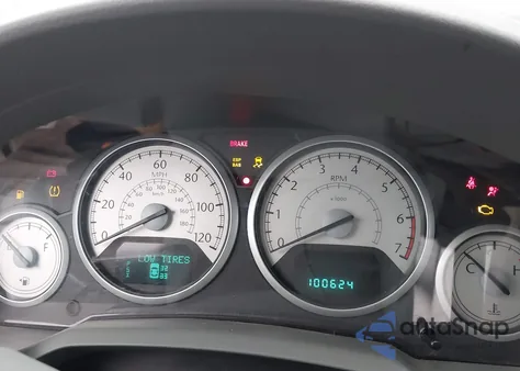 2010 Chrysler Town & Country New Limited from USA, damaged, VIN 2A4RR7DX4AR468215